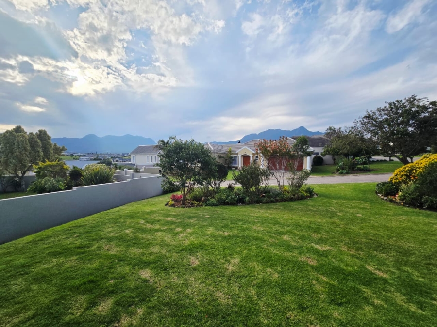 3 Bedroom Property for Sale in Kingswood Golf Estate Western Cape